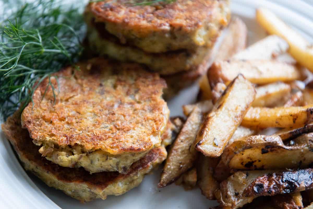 Smoked salmon and potato cakes with fennel salad - Recipes -  delicious.com.au