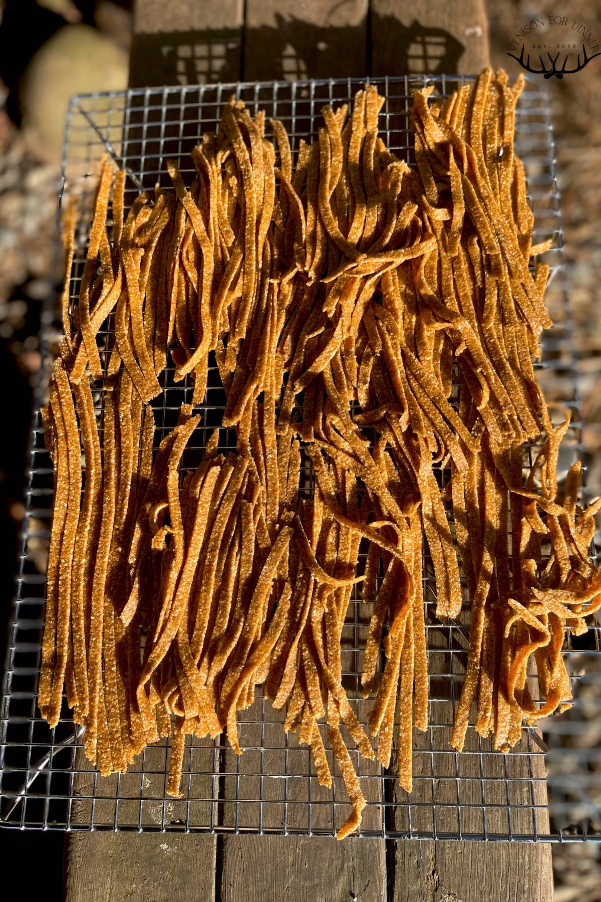 Dried whole wheat noodles.