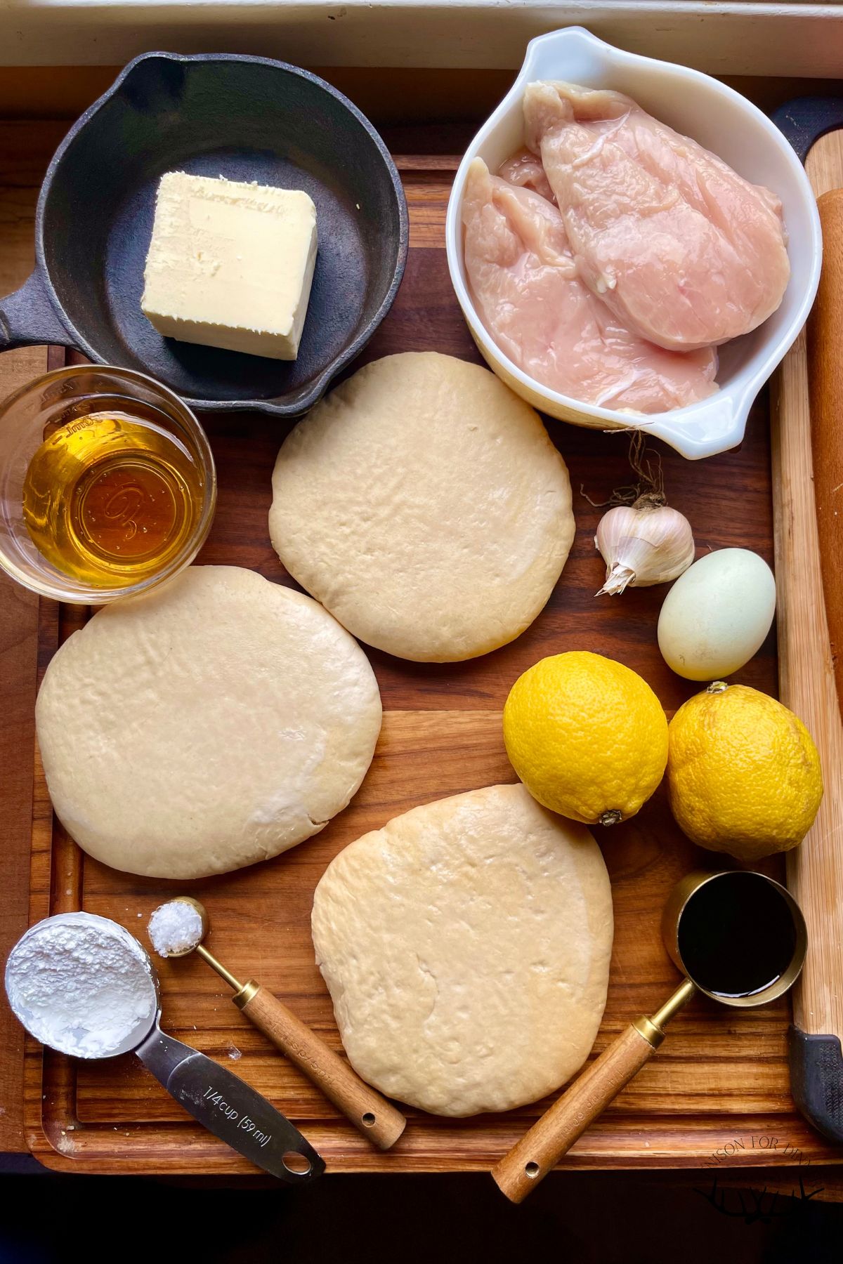 Ingredients for crispy lemon chicken.