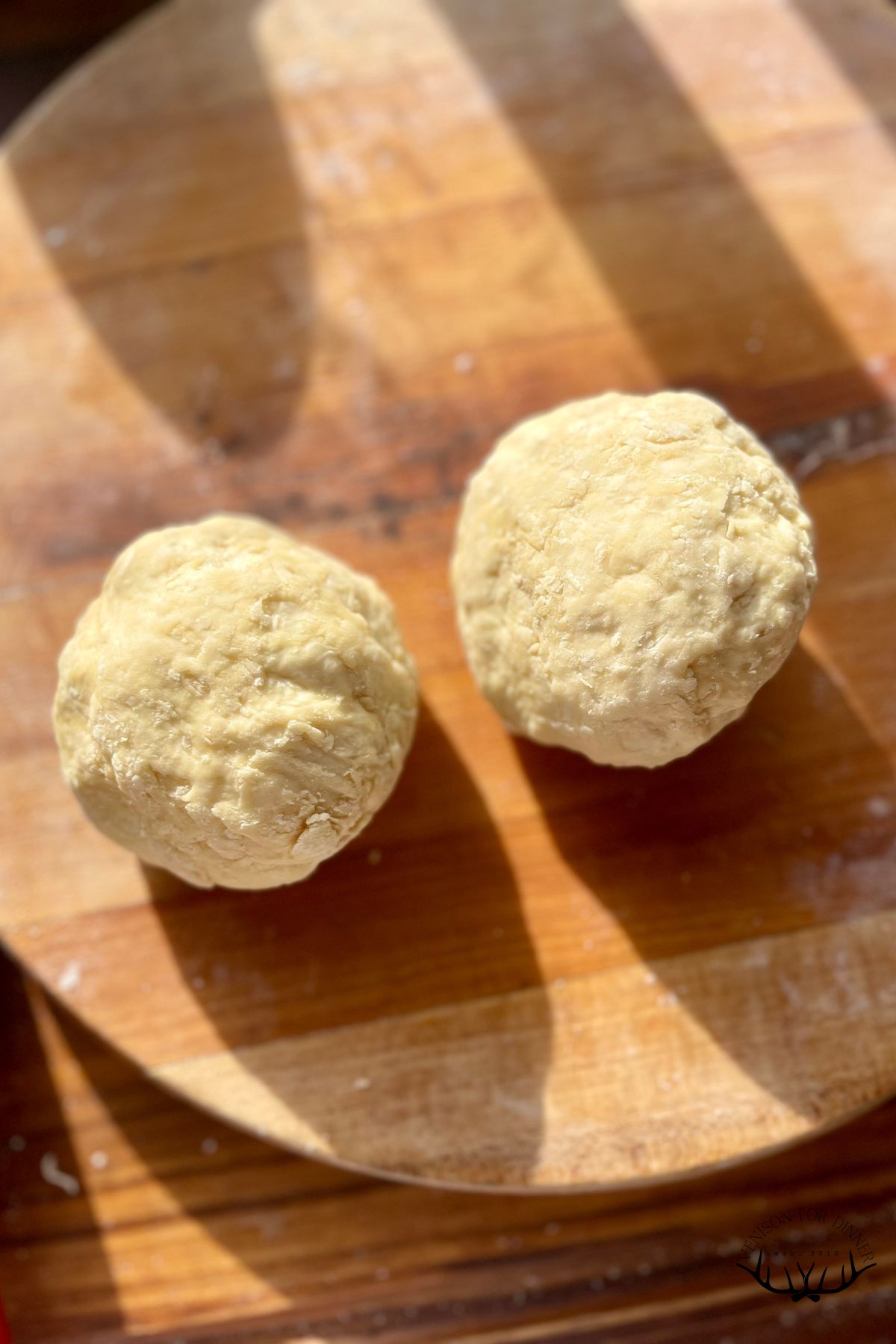 Balls of pasta dough for wonton wrappers.