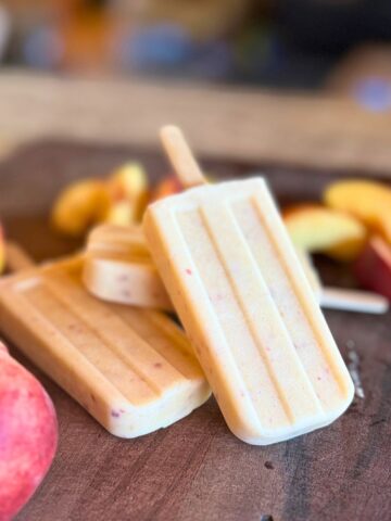 Sour cream peach popsicles to eat.